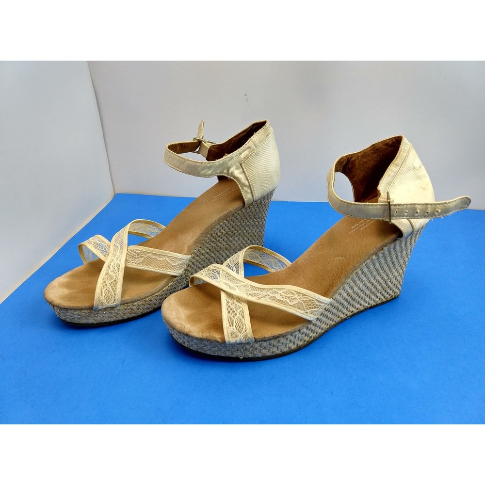 Toms Womens Strappy Wedge Sandal Platform Heels Beige Lace Size 12 Wide
